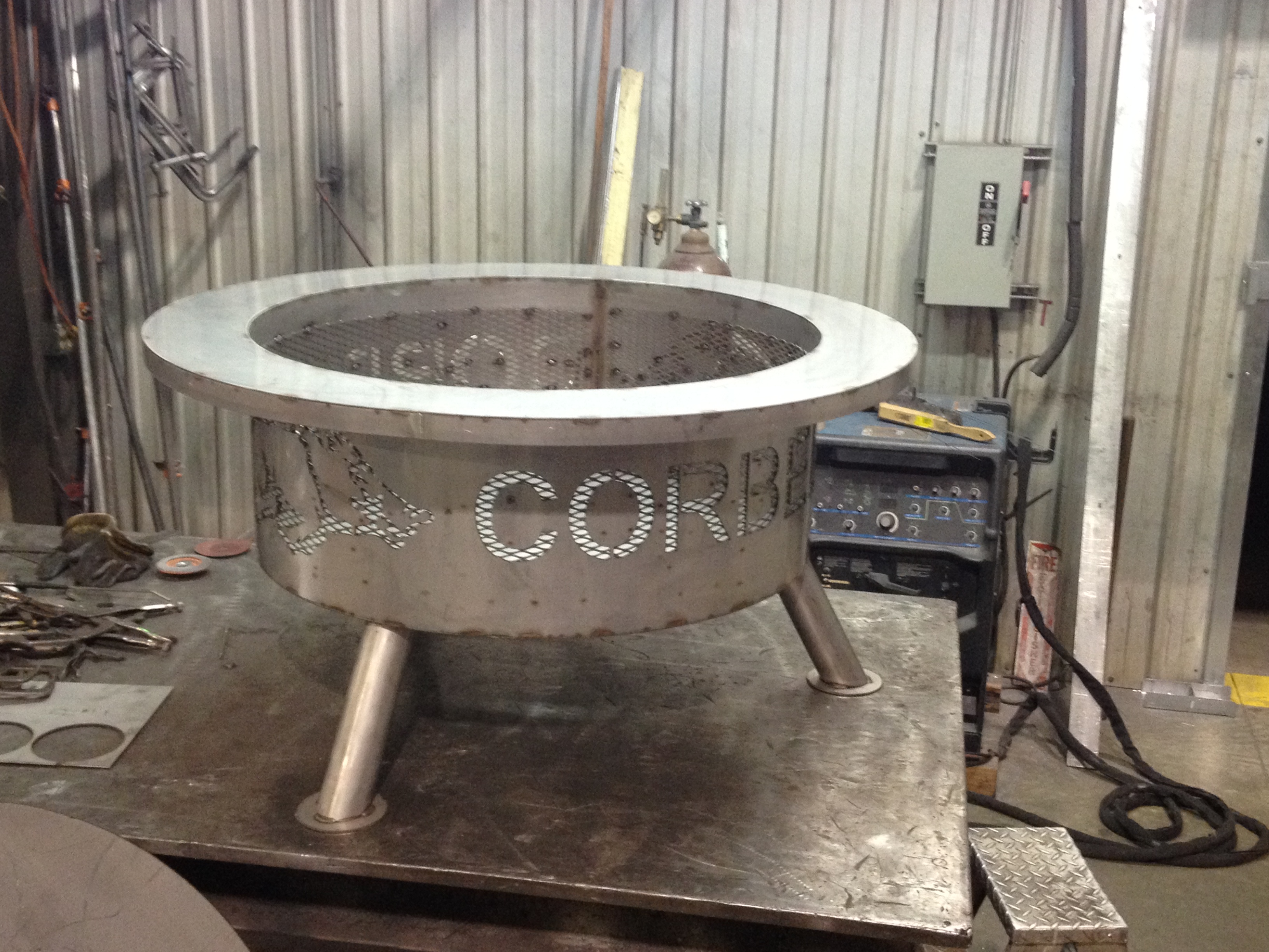 Custom stainless steel pit grill